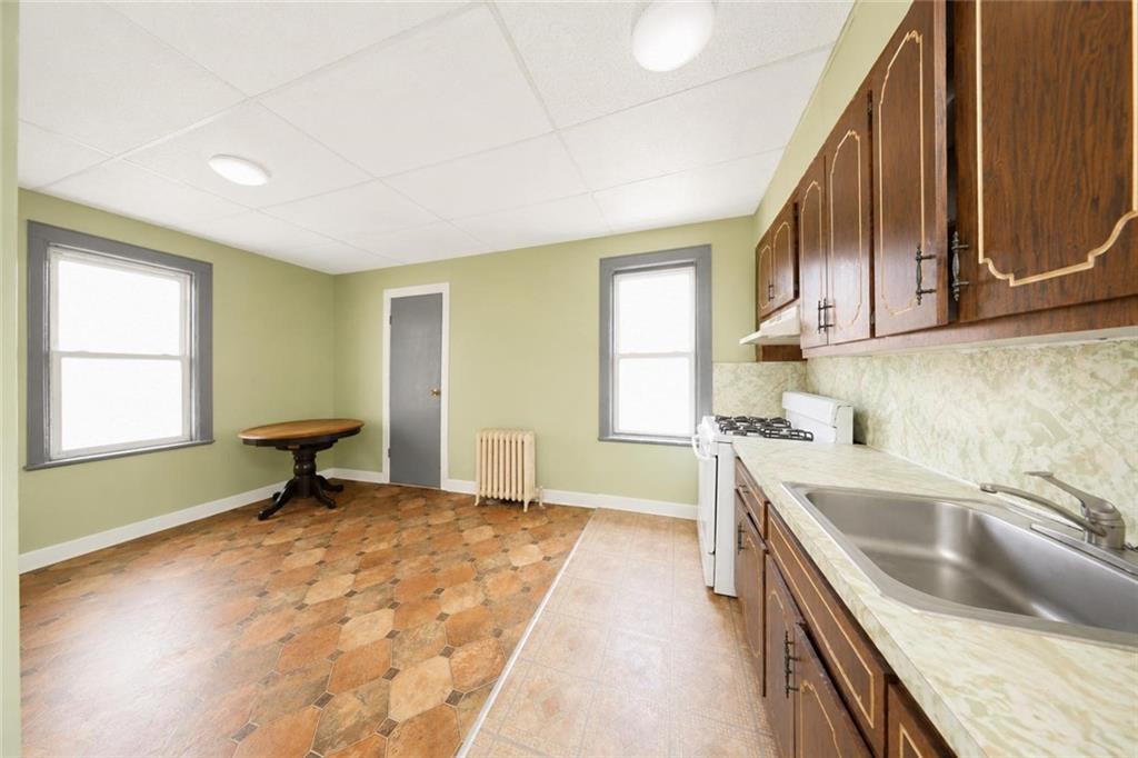 33 Avenue U Gravesend Brooklyn NY 11223