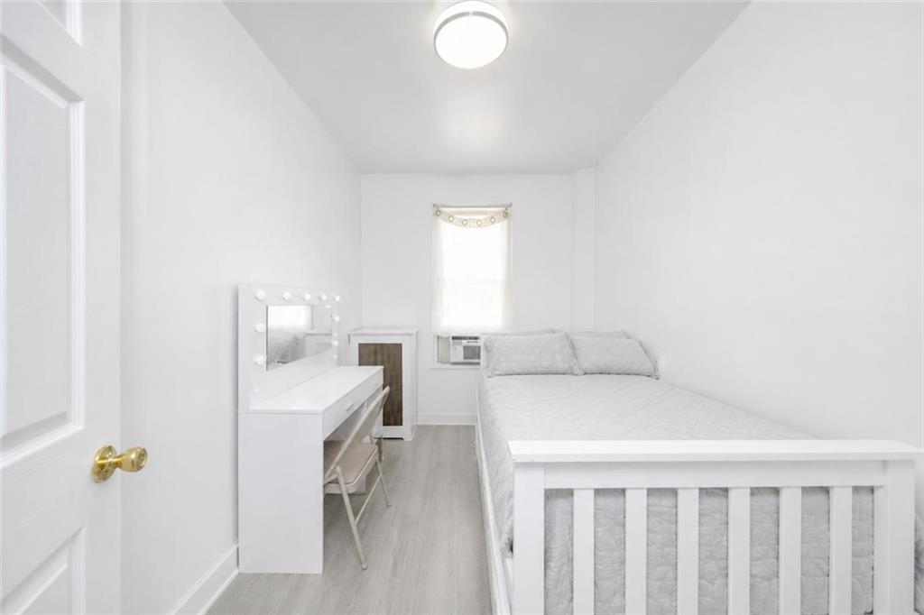 33 Avenue U Gravesend Brooklyn NY 11223