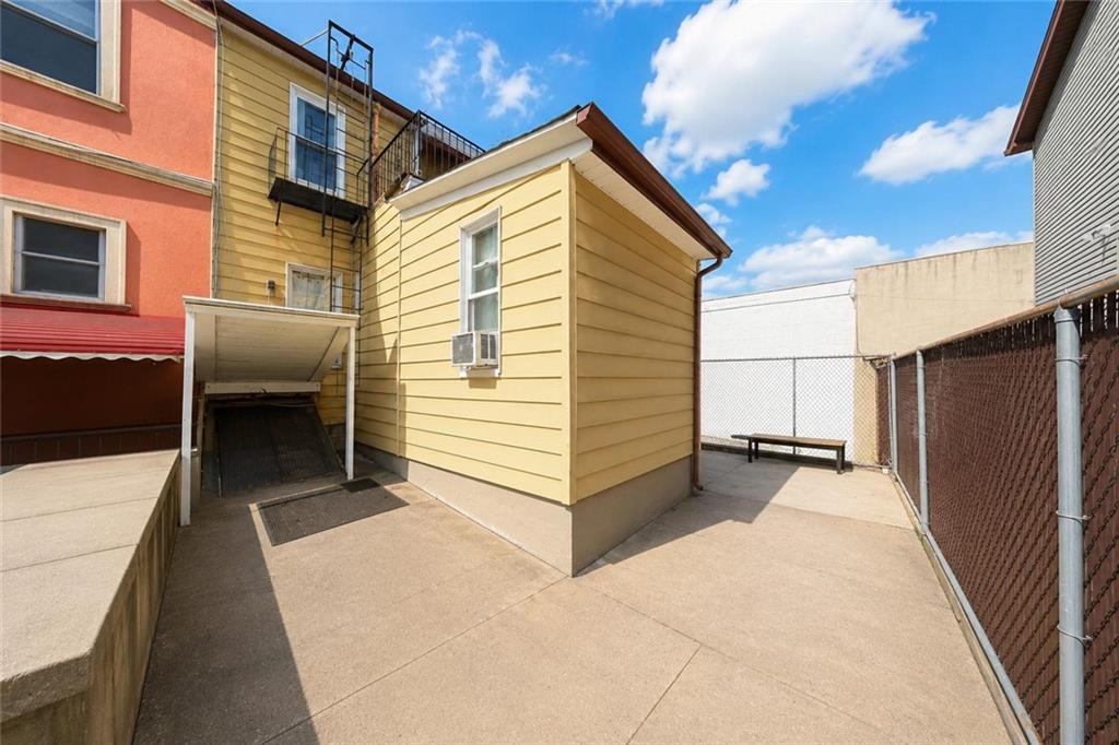 33 Avenue U Gravesend Brooklyn NY 11223