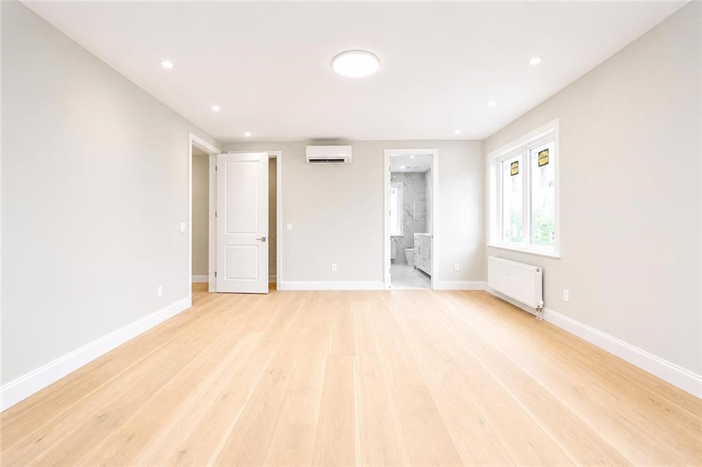 544 Falcon Avenue Oakwood Staten Island NY 10306