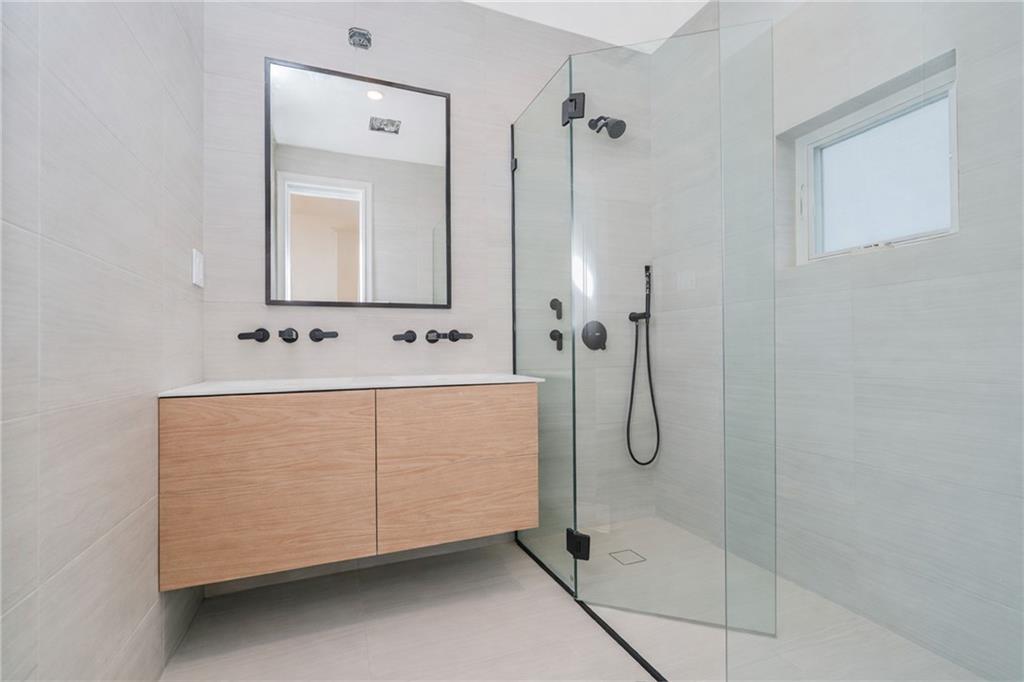 1819 East 24th Street Madison Brooklyn NY 11229