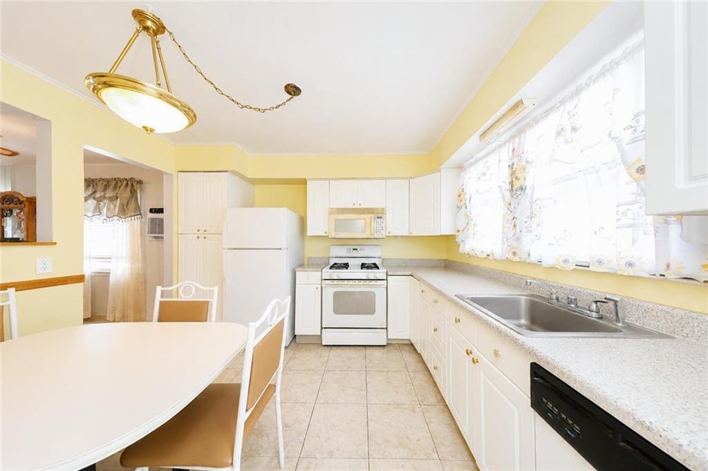 176 Tysens Lane Oakwood Staten Island NY 10306