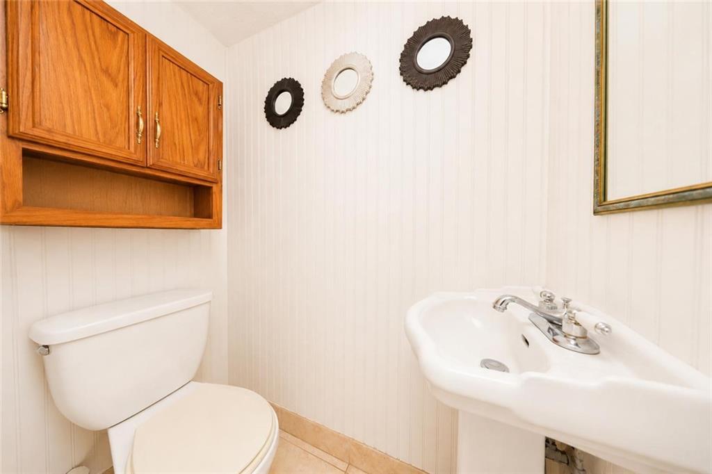 176 Tysens Lane Oakwood Staten Island NY 10306