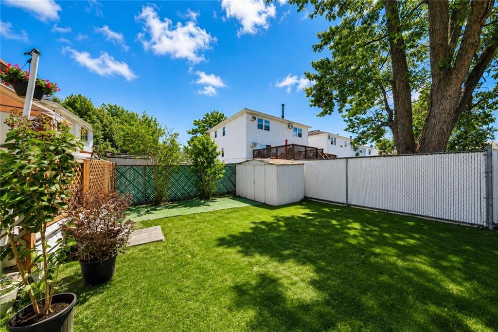 176 Tysens Lane Oakwood Staten Island NY 10306