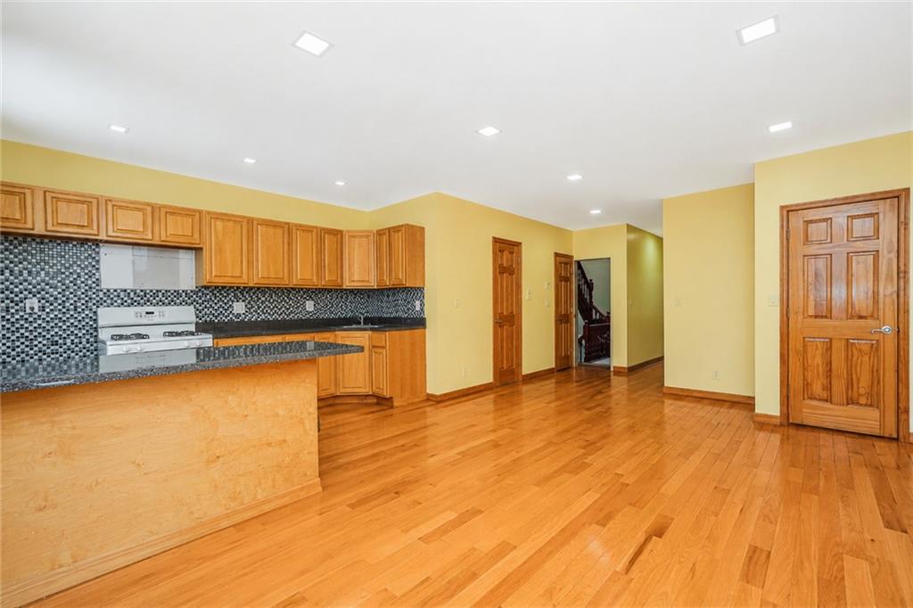 7411 New Utrecht Avenue Bensonhurst Brooklyn NY 11204