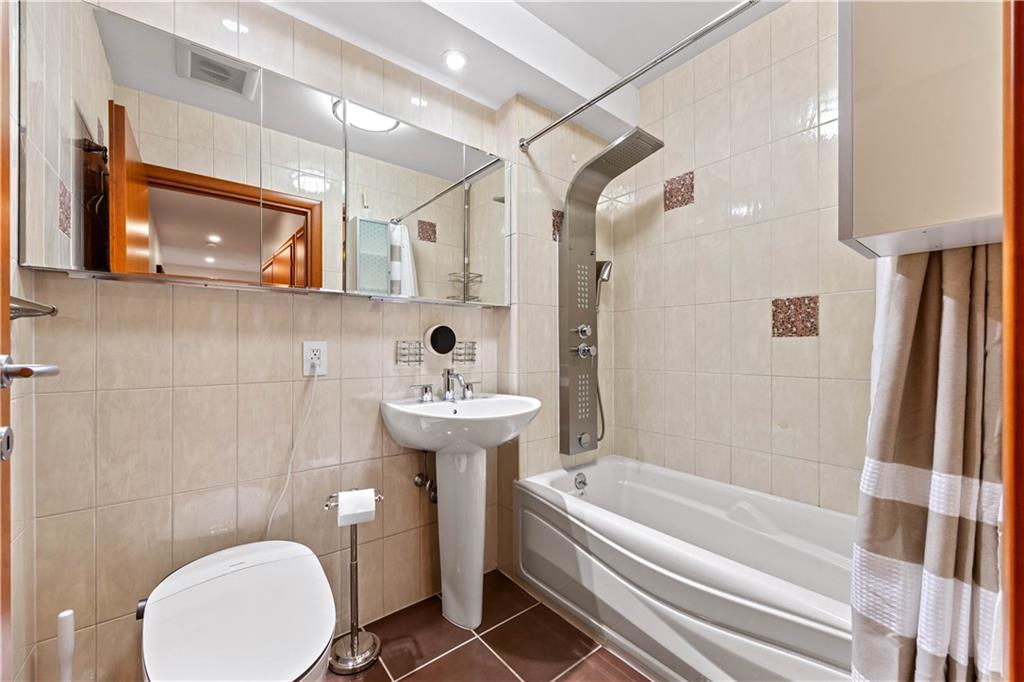 2615 East 17th Street Sheepshead Bay Brooklyn NY 11235