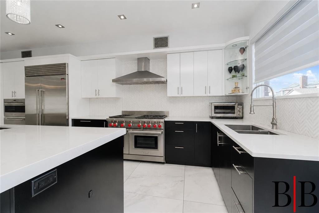 2161 East 72 Street Bergen Beach Brooklyn NY 11234
