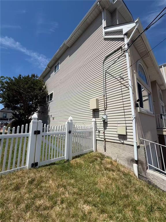 39 New Lane Shore Acres Staten Island NY 10305