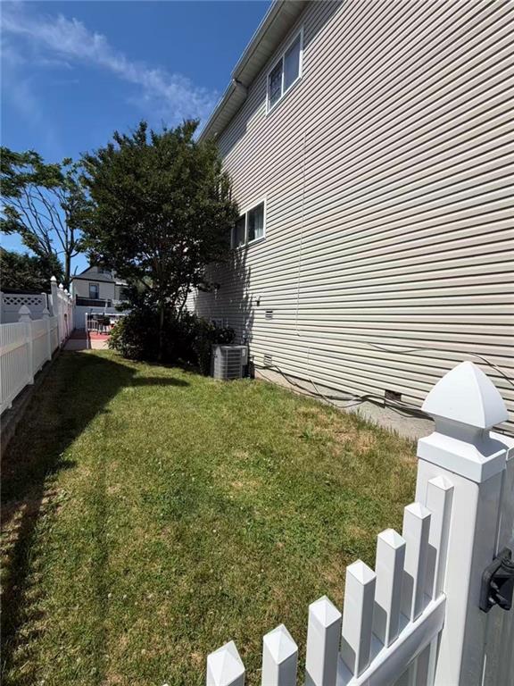 39 New Lane Shore Acres Staten Island NY 10305