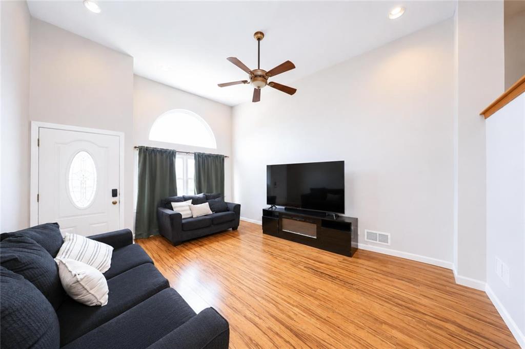 39 New Lane Shore Acres Staten Island NY 10305