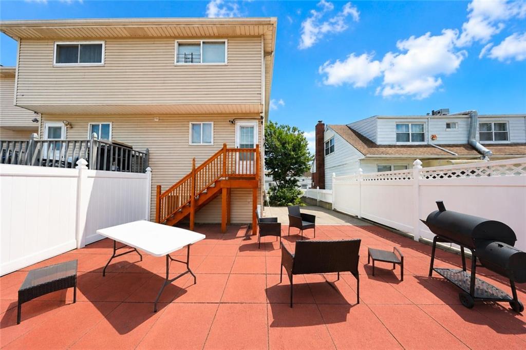 39 New Lane Shore Acres Staten Island NY 10305