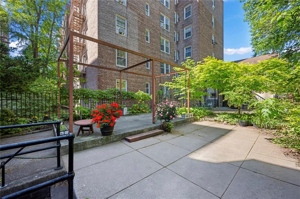 356 Clinton Avenue Clinton Hill Brooklyn NY 11238