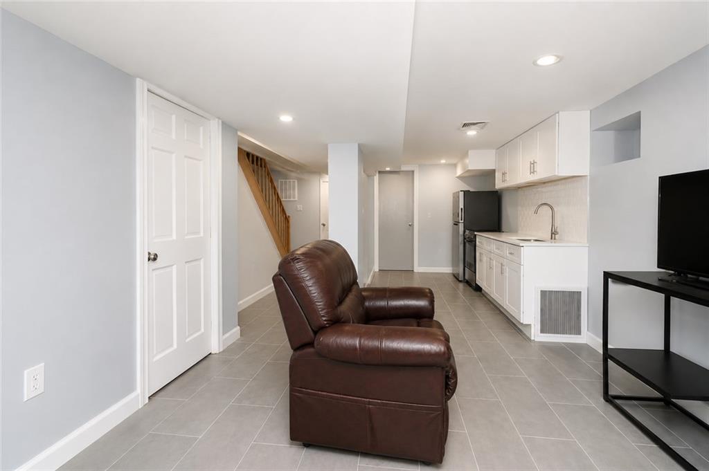 275 East 9th Street Kensington Brooklyn NY 11218