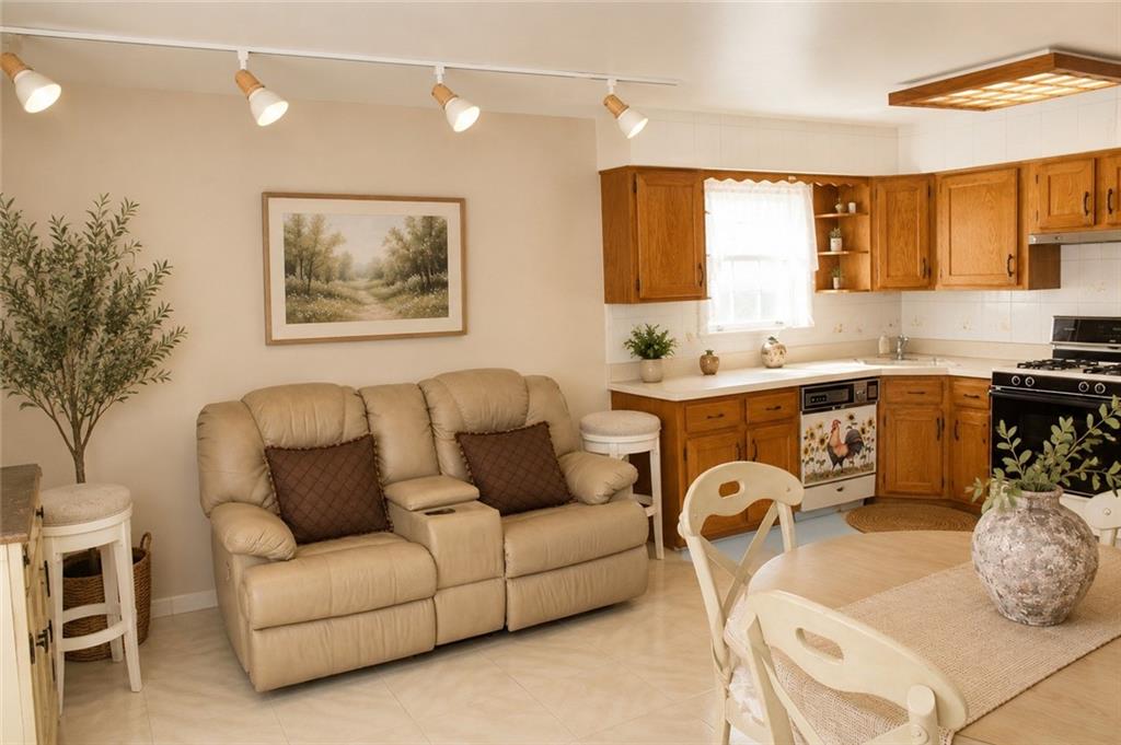 7 Furness Place New Springville Staten Island NY 10314