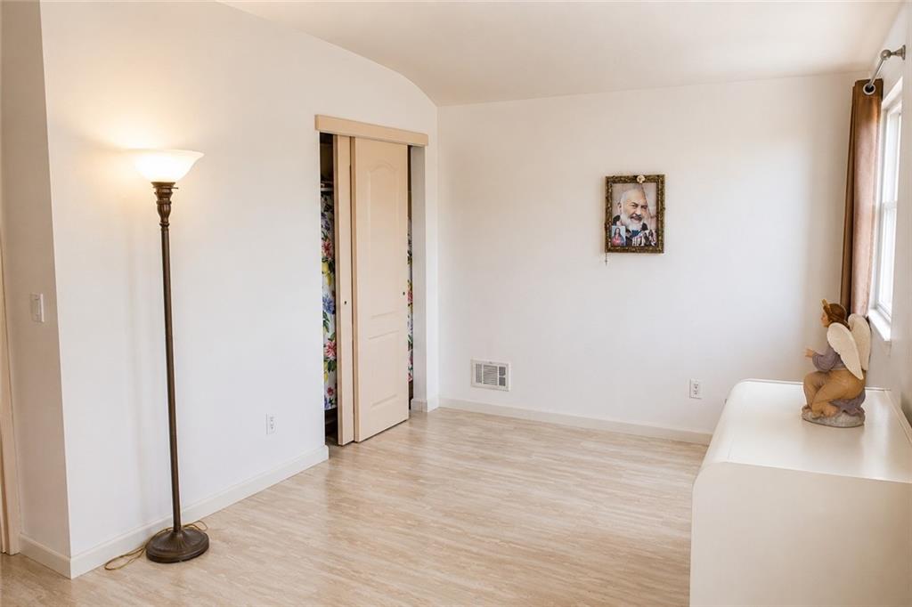 7 Furness Place New Springville Staten Island NY 10314