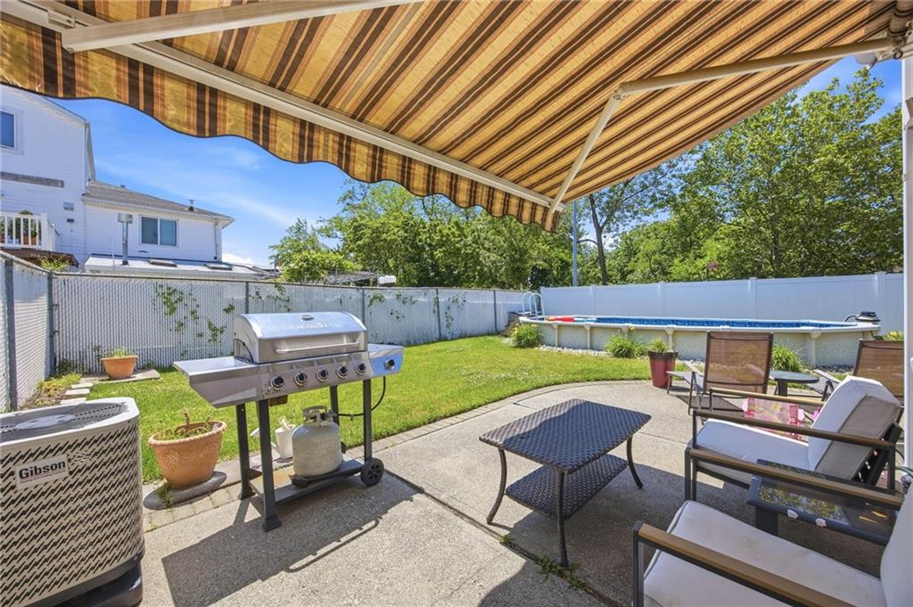 522 Medina Street Oakwood Staten Island NY 10306