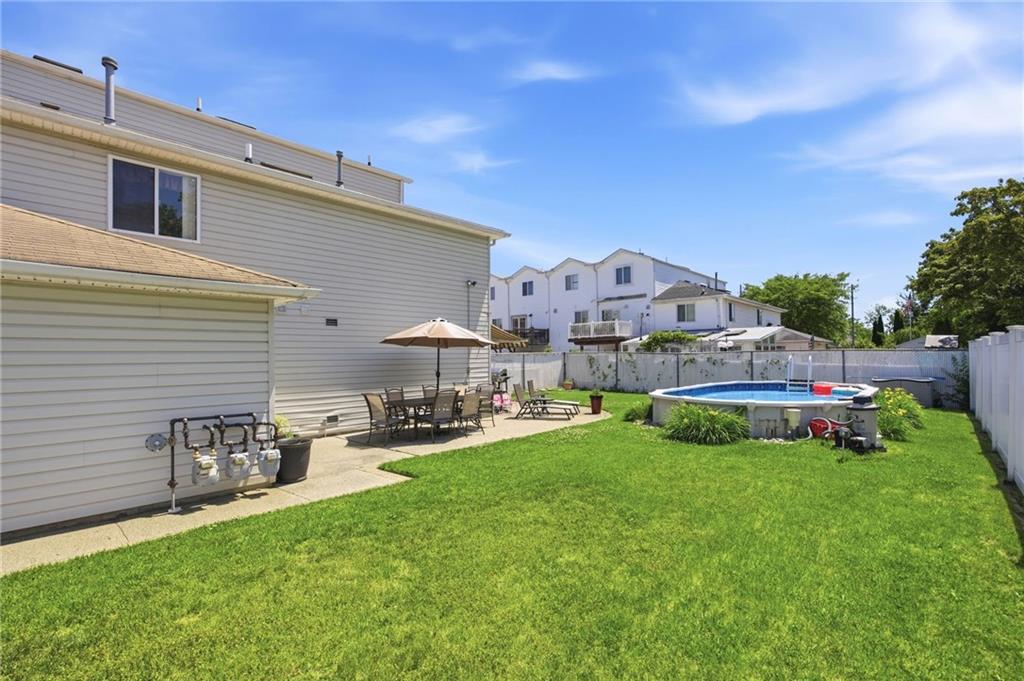 522 Medina Street Oakwood Staten Island NY 10306