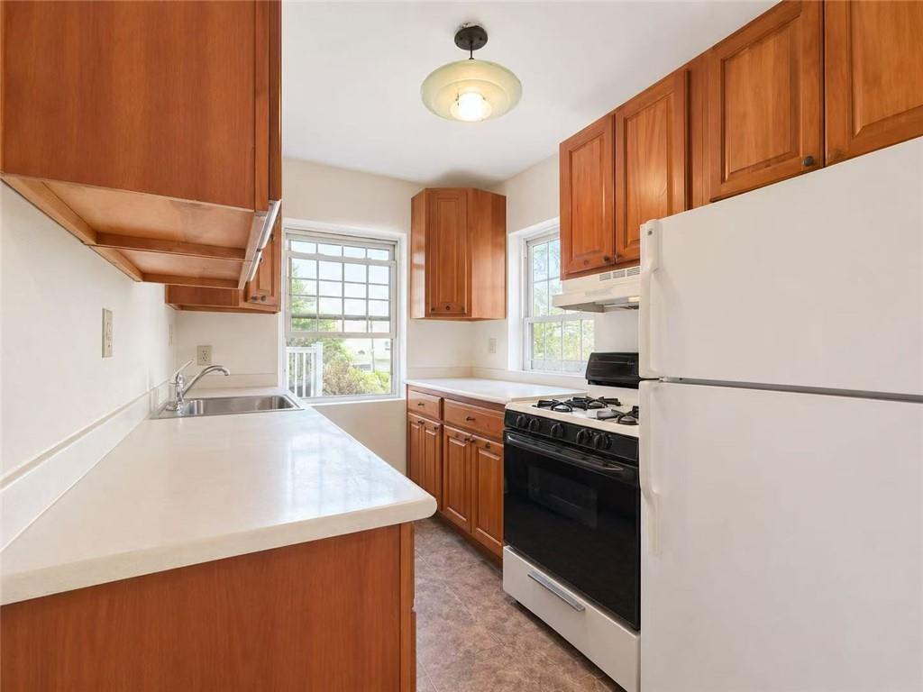 48 Tompkins Circle Staten Island NY 10301