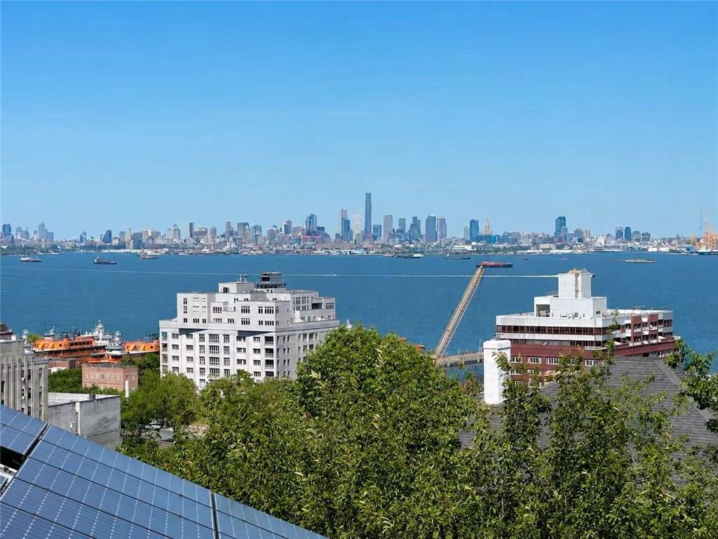 48 Tompkins Circle Staten Island NY 10301
