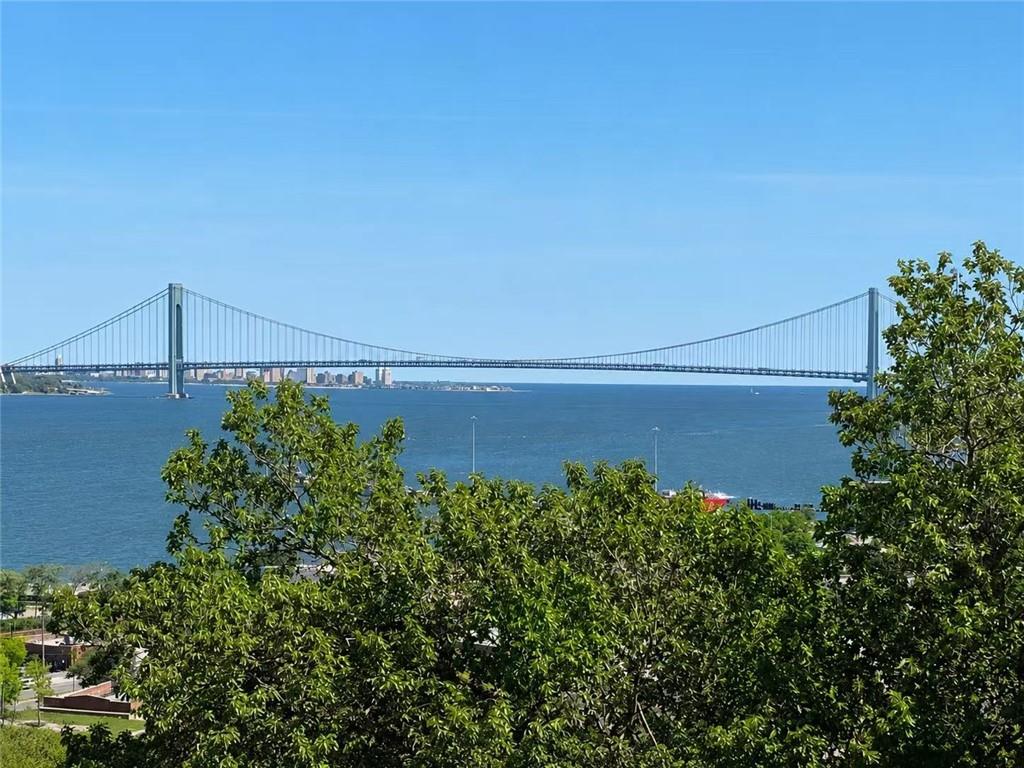 48 Tompkins Circle Staten Island NY 10301