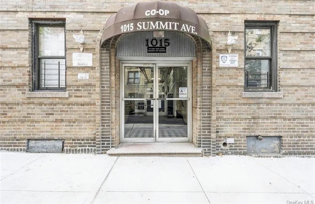 1015 Summit Avenue High Bridge Bronx NY 10452