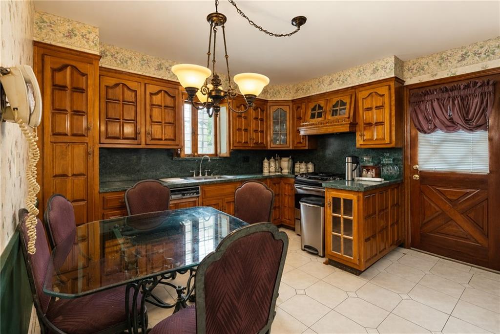 27 Lloyd Court Gravesend Brooklyn NY 11223