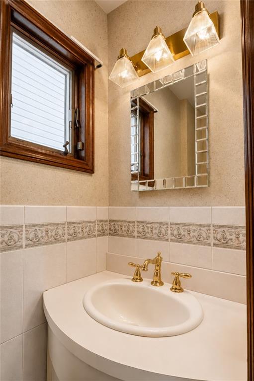 27 Lloyd Court Gravesend Brooklyn NY 11223
