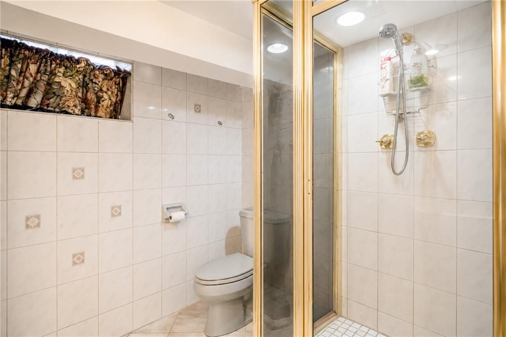 27 Lloyd Court Gravesend Brooklyn NY 11223