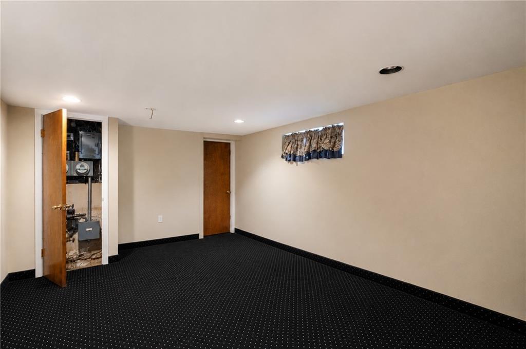 27 Lloyd Court Gravesend Brooklyn NY 11223