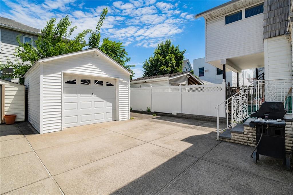 27 Lloyd Court Gravesend Brooklyn NY 11223