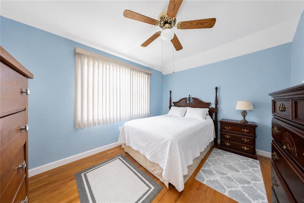 32 Franklin Place Manor Heights State Island NY 10314