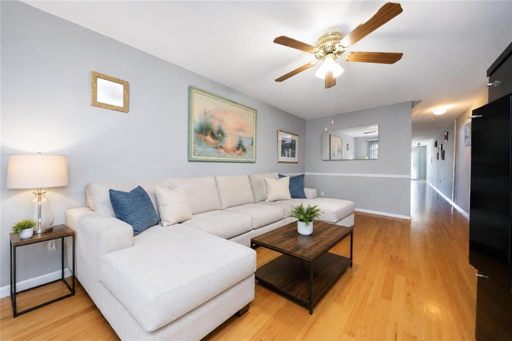 32 Franklin Place Manor Heights State Island NY 10314