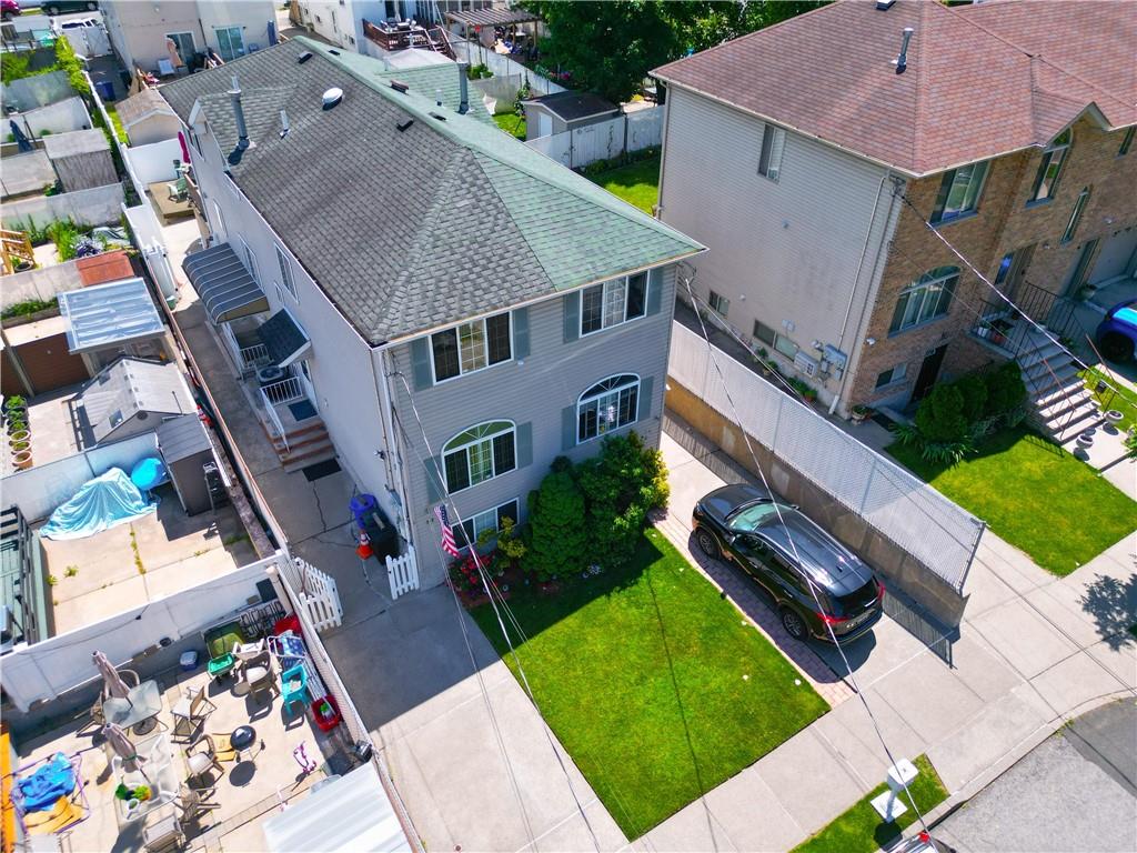 32 Franklin Place Manor Heights State Island NY 10314
