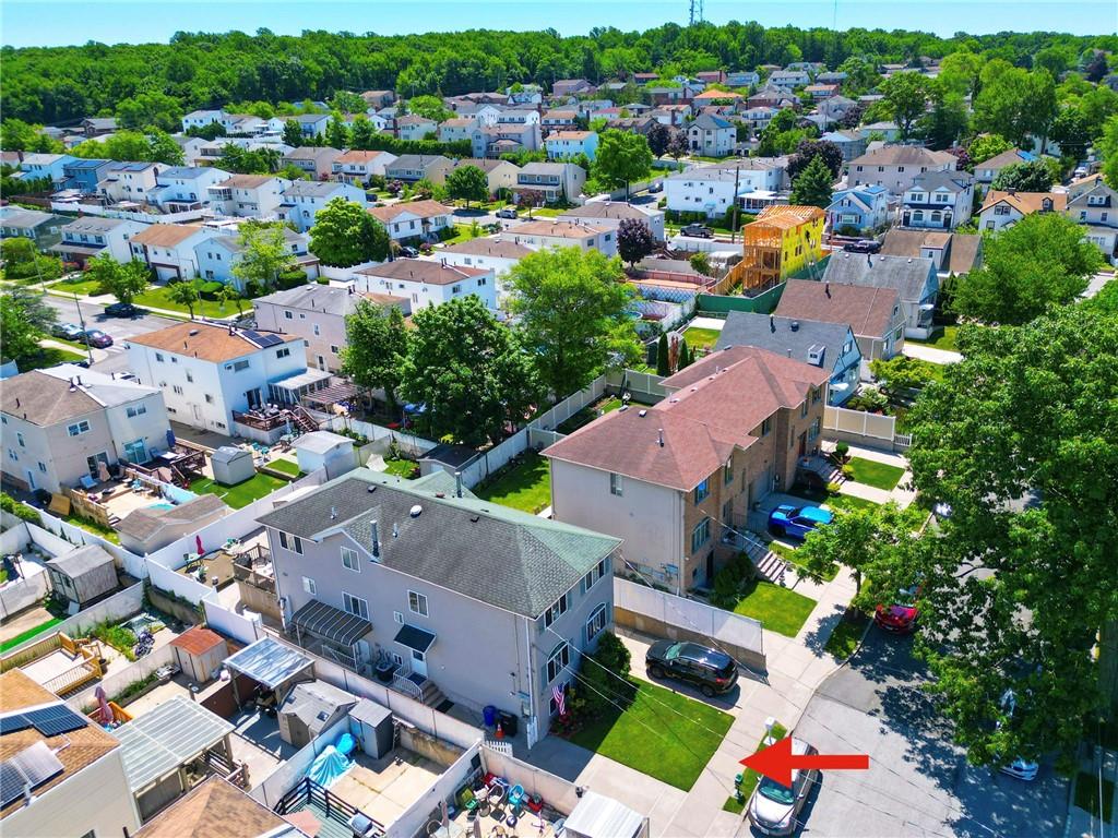 32 Franklin Place Manor Heights State Island NY 10314