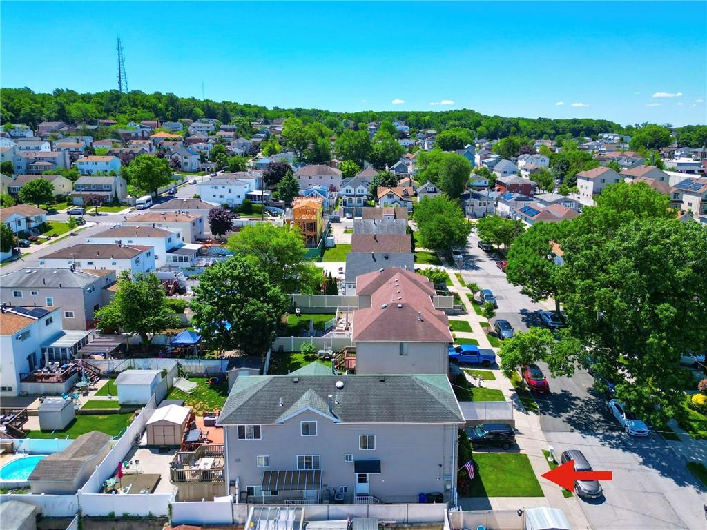32 Franklin Place Manor Heights State Island NY 10314