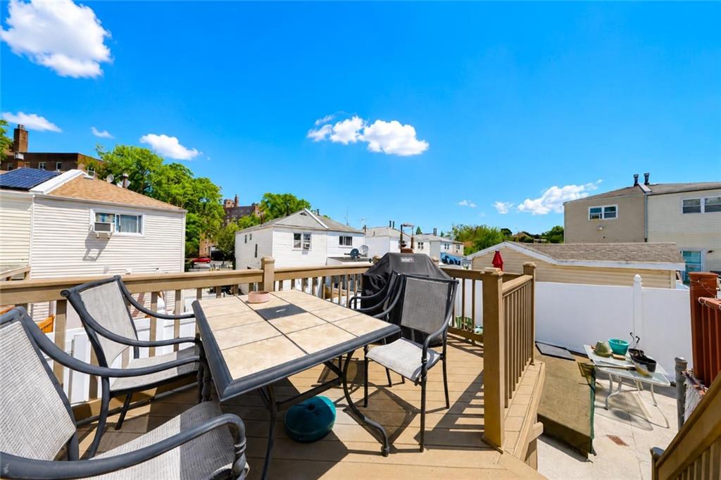 32 Franklin Place Manor Heights State Island NY 10314