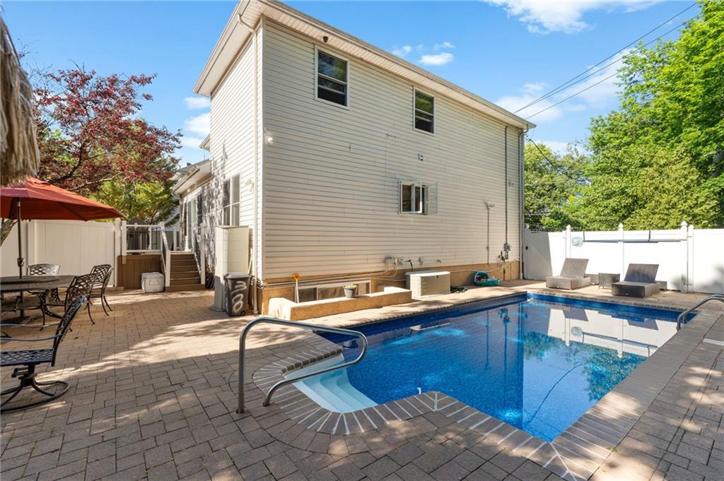 38 Bayview Avenue Prince's Bay Staten Island NY 10309