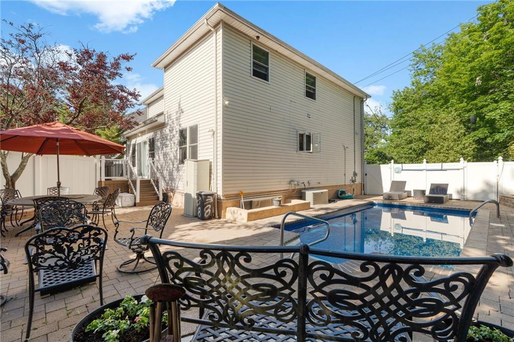 38 Bayview Avenue Prince's Bay Staten Island NY 10309