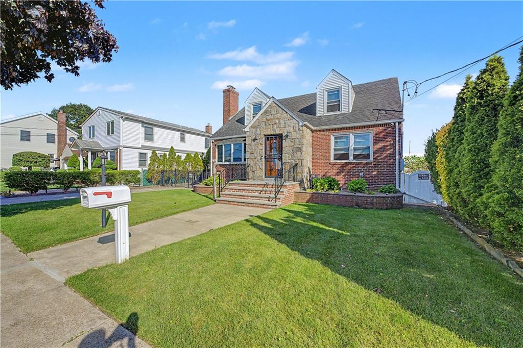 465 Washington Place Out of NYC Mineola NY 11501