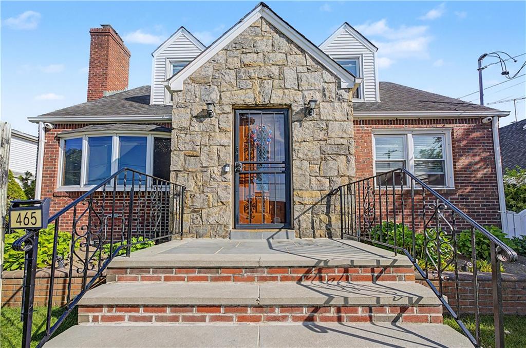 465 Washington Place Out of NYC Mineola NY 11501