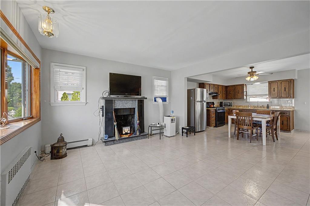 465 Washington Place Out of NYC Mineola NY 11501