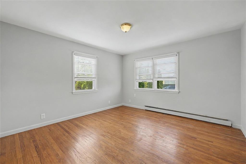 465 Washington Place Out of NYC Mineola NY 11501