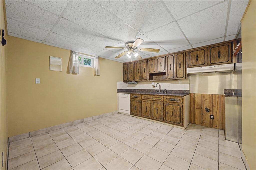 465 Washington Place Out of NYC Mineola NY 11501