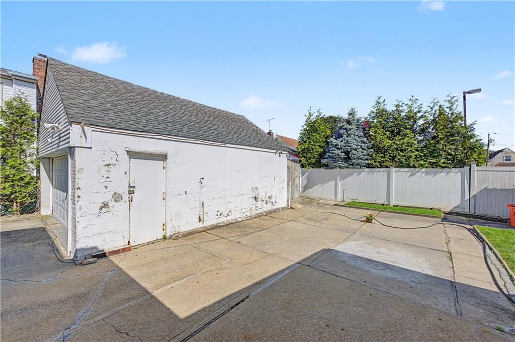 465 Washington Place Out of NYC Mineola NY 11501