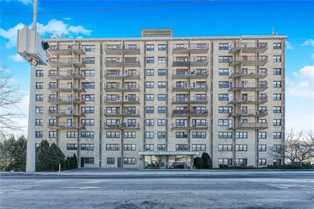 1000 Clove Road Staten Island NY 10301