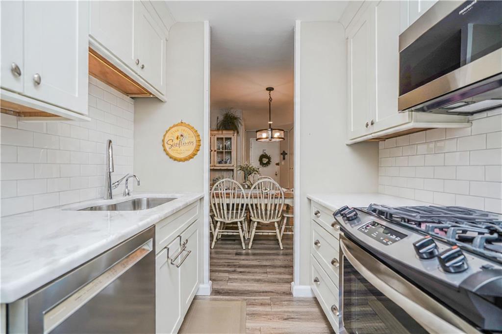 1000 Clove Road Staten Island NY 10301