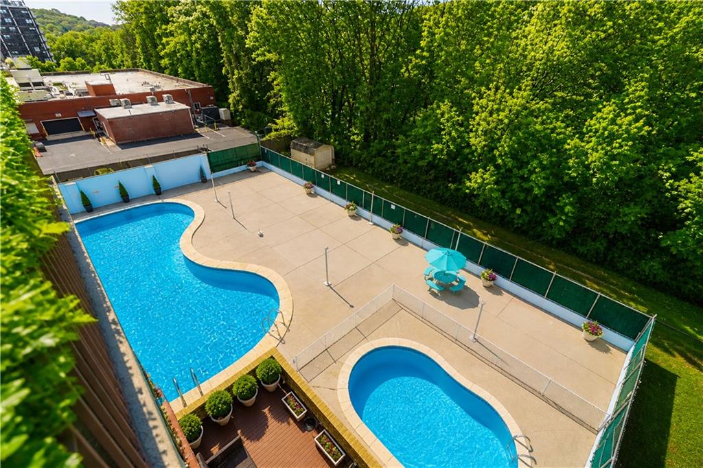 1000 Clove Road Staten Island NY 10301
