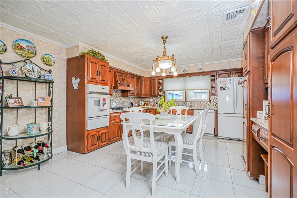 43 Valdemar Avenue Prince's Bay Staten Island NY 10309
