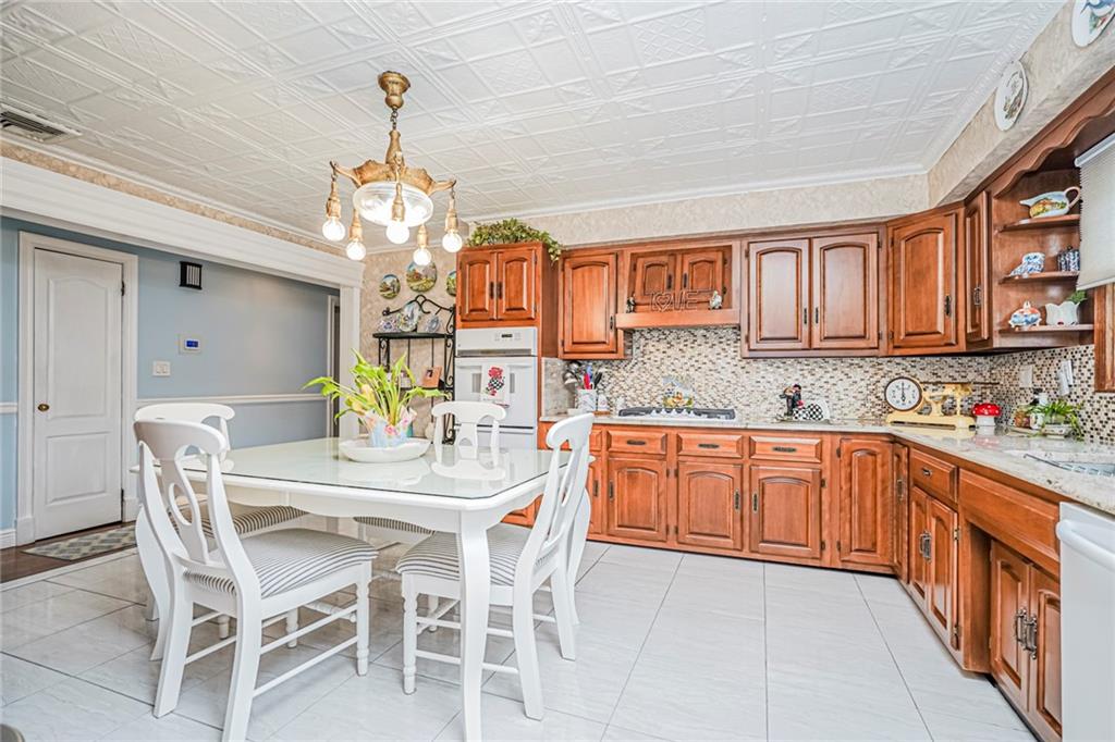 43 Valdemar Avenue Prince's Bay Staten Island NY 10309