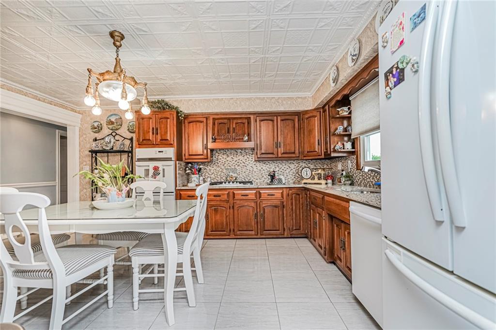 43 Valdemar Avenue Prince's Bay Staten Island NY 10309